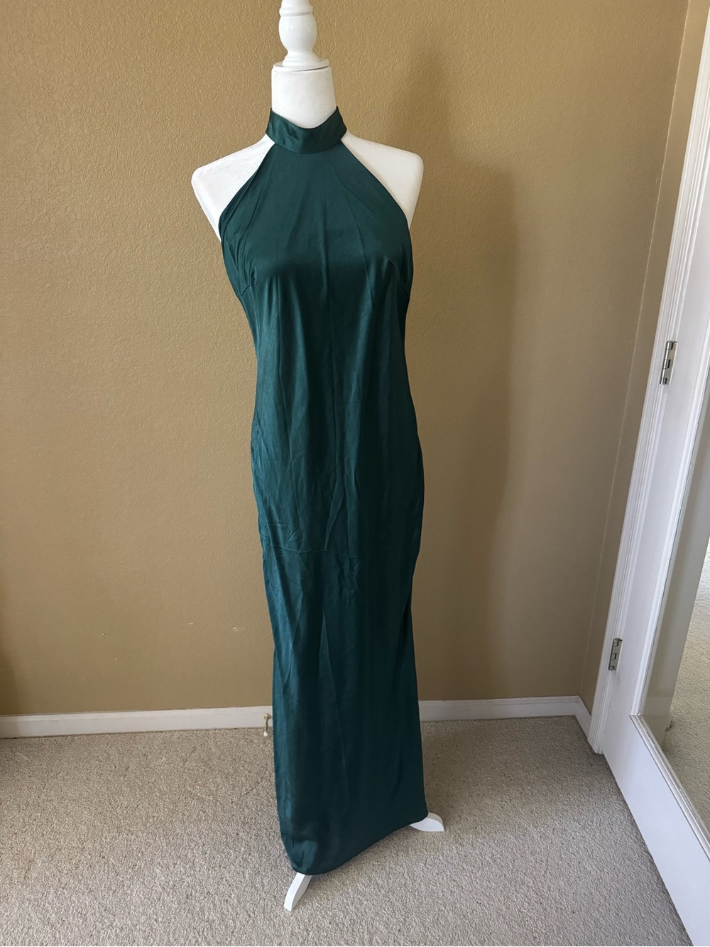 Lulu's Love in Your Life Emerald Green Satin Halter Maxi Dress Medium - Picture 6 of 8